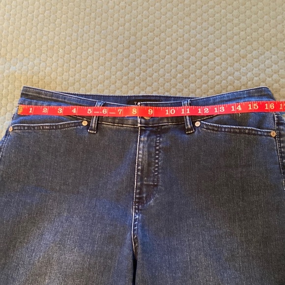 Talbots Sz 8 Flawless Five Pocket Crop Jeans - Laces by Ankles - Excellent C… - Picture 6 of 8